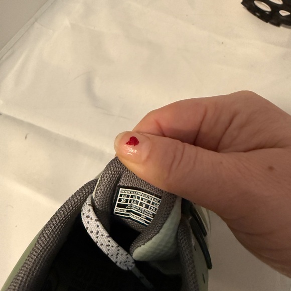 Women's Keen  Zionic Waterproof Hiking Shoe 8.5 - Picture 8 of 10